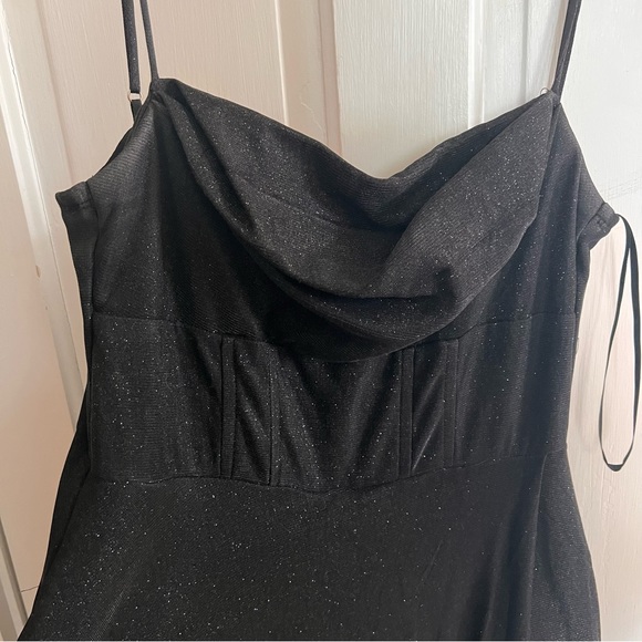 Black sparkly prom dress - Picture 3 of 5